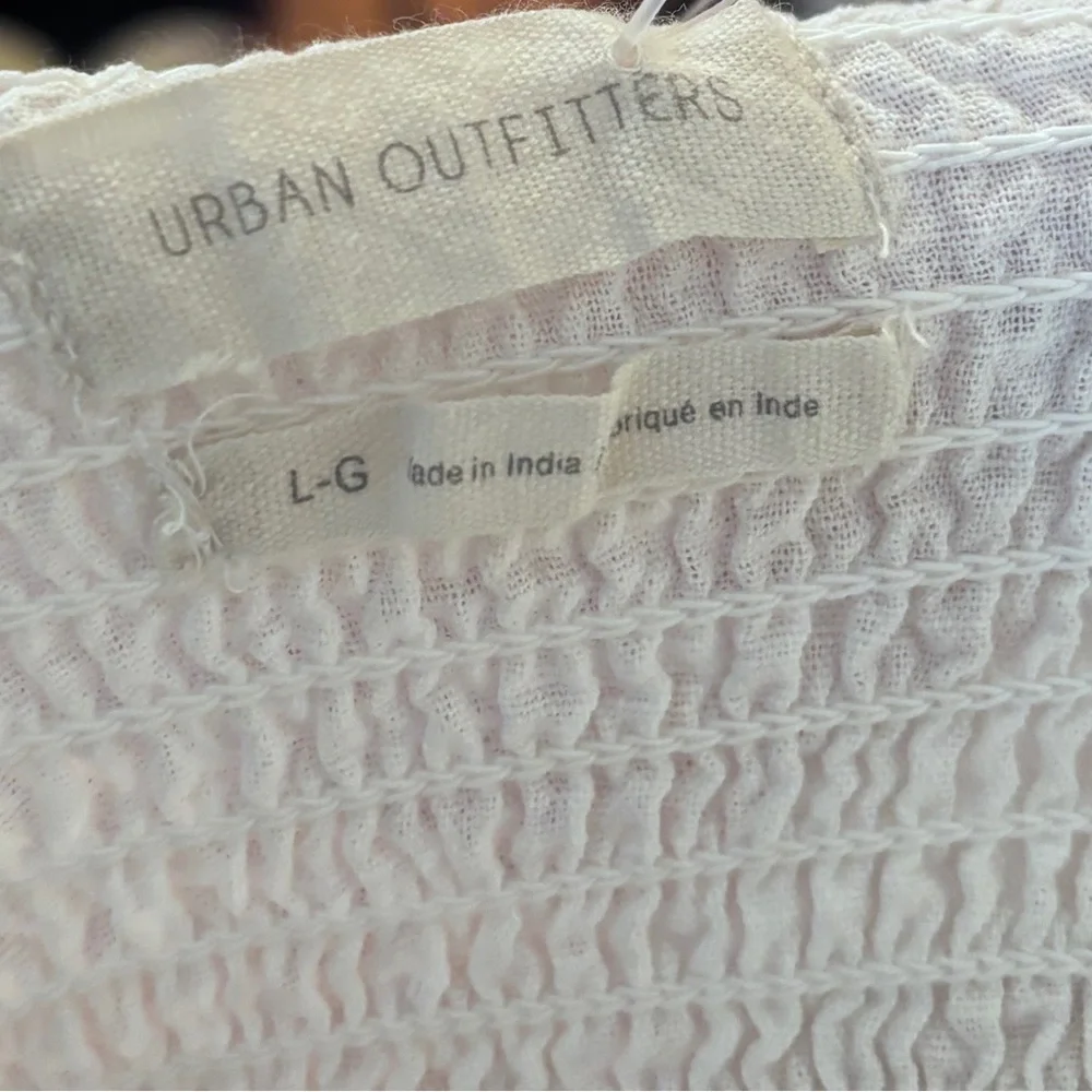 NWT urban outfitters 100% cotton long sleeve white blouse Size: Large - Picture 4 of 5